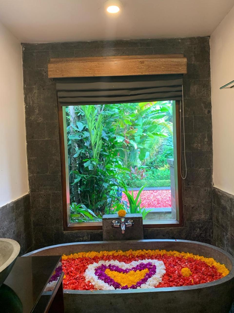 Poka Ubud Hidden Paradise & Spa By Eps Exterior photo